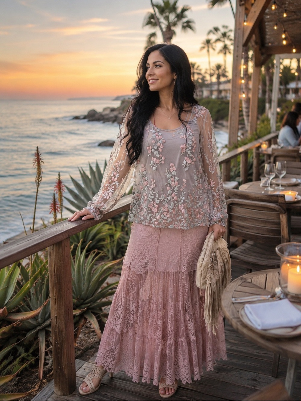 Solitaire Boho NWT Embroidered Romantic Blouse with Tank top size L.